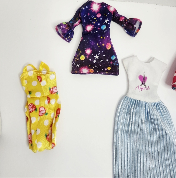 Barbie - Picture 2 of 7